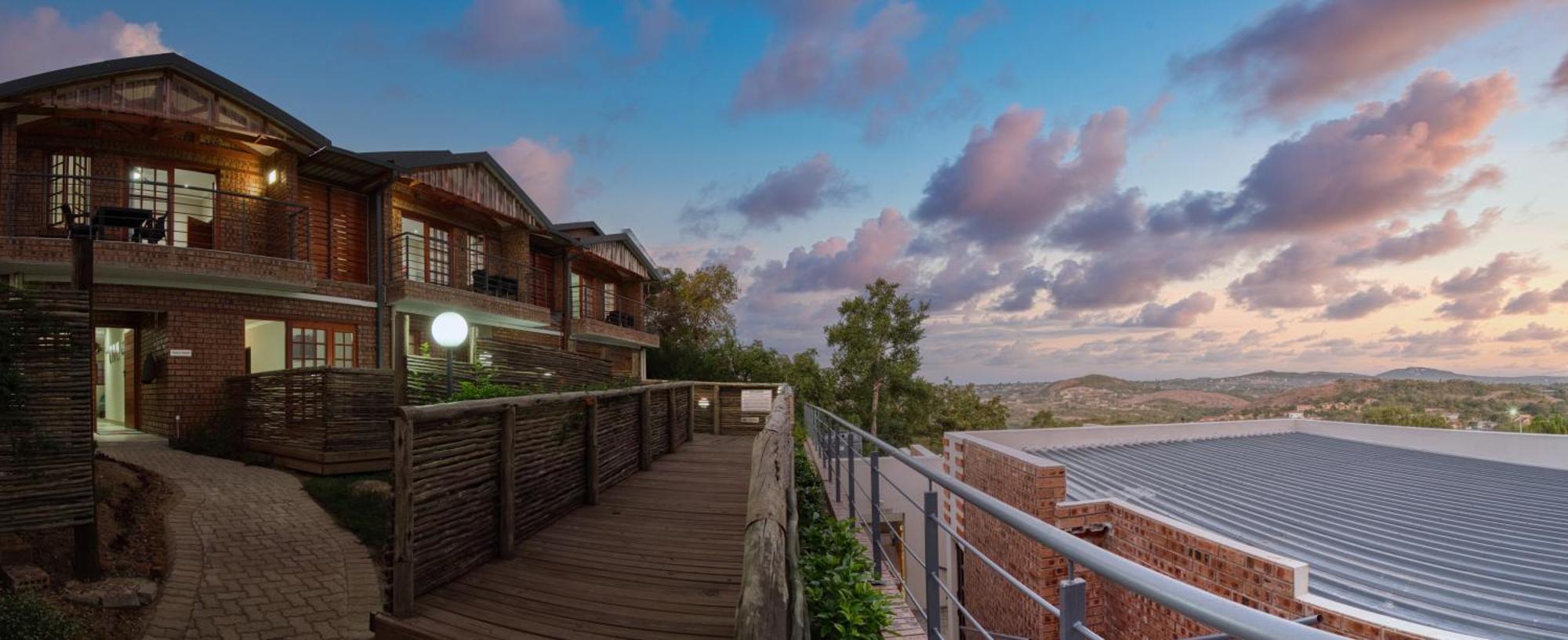 Tembo Guest Lodge 雾观 外观 照片
